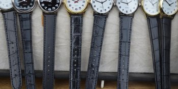 Kuinka valita kelloon ranneke: Nahka, metalli vai silikoni?